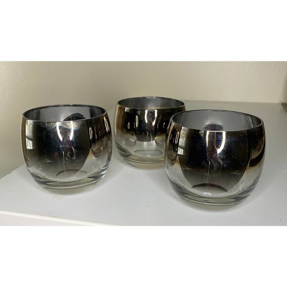 Vintage Vitreon Queens Lusterware Roly Poly Whiskey Glasses Silver Fade - Picture 4 of 4